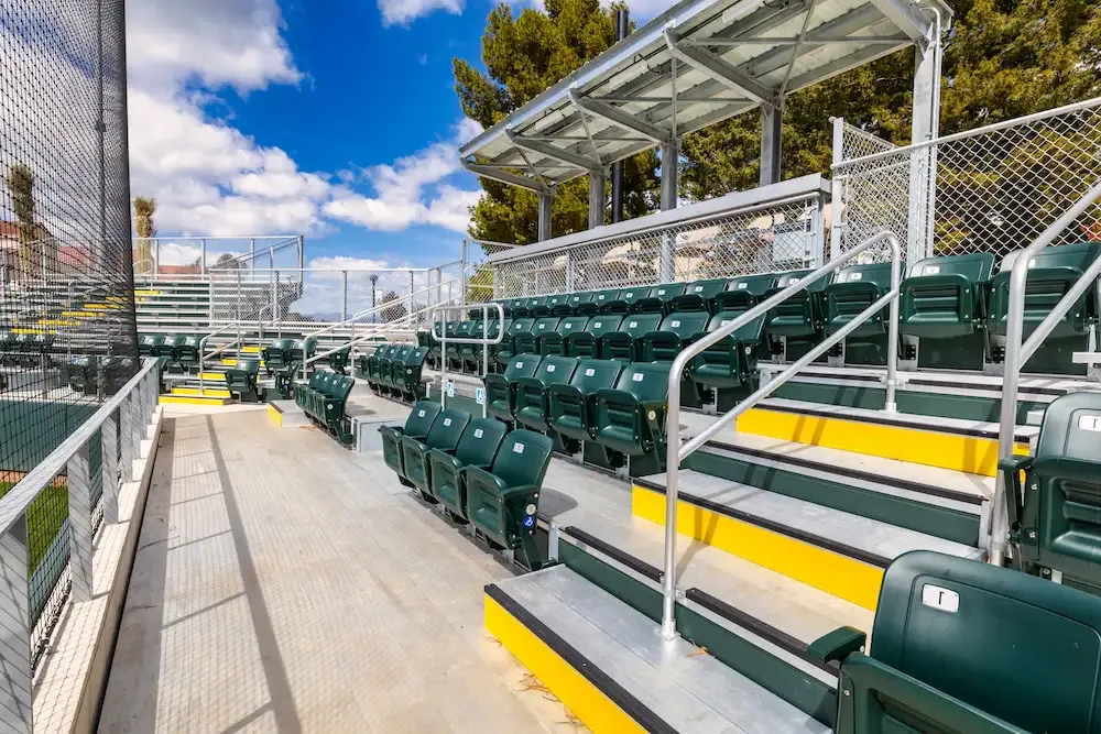 Renovated stadium seating for 肯考迪娅鹰 softball spectators